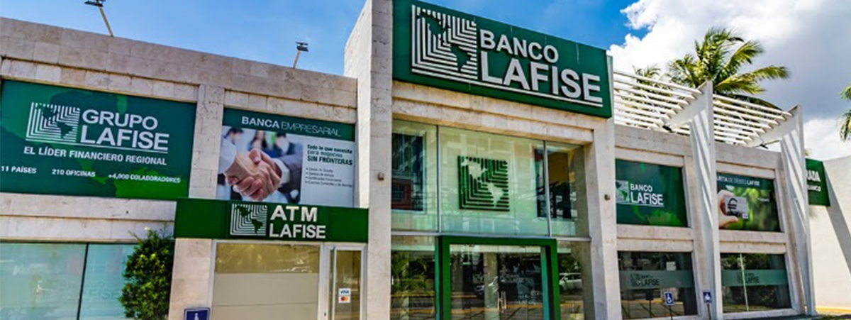 Banco Múltiple LAFISE mejora su calificación de riesgo a ‘‘A-’’  Soportado en su fortaleza financiera y sólido respaldo regional