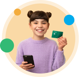 Niña con tarjeta LAFISE