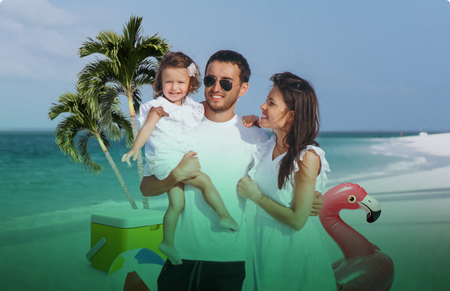 Familia alegre disfrutando el verano en la playa