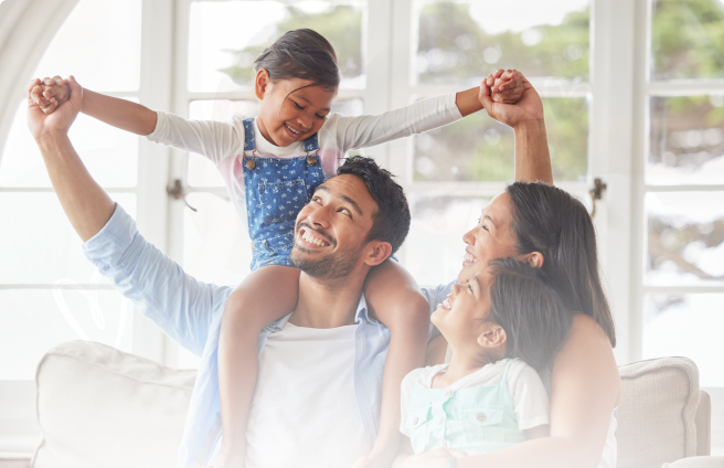 Familia alegre unida gracias a sus remesas LAFISE Familia alegre unida gracias a sus remesas LAFISE