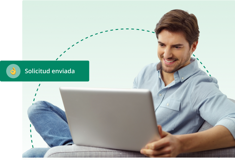 Emprendedor revisando requisitos ecommerce
