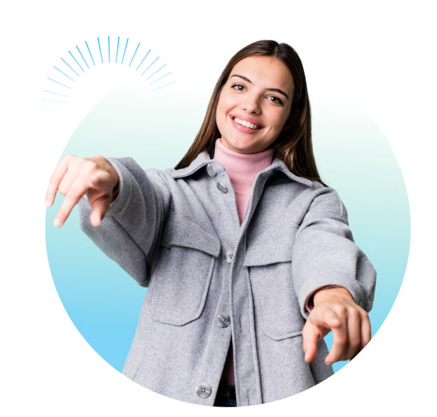 mujer-senalando-benficios-consumo-hipotecario