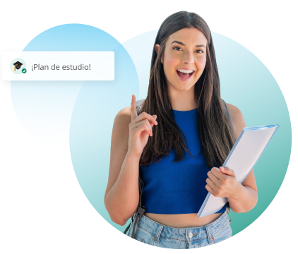 Joven sonriendo con documentos en mano para aplicar al Préstamo Educativo