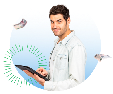 hombre-con-tablet-en-mano-viendo-pasos-para-aplicar-a-prestamo