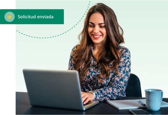 Emprendedor revisando requisitos para implementar ecommerce