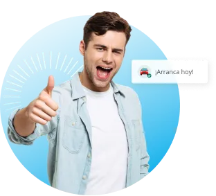 Hombre sonriendo con pulgar arriba