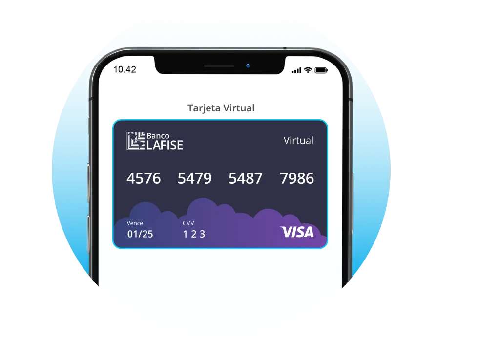 Mujer registrando tarjeta prepago Mujer registrando tarjeta prepago