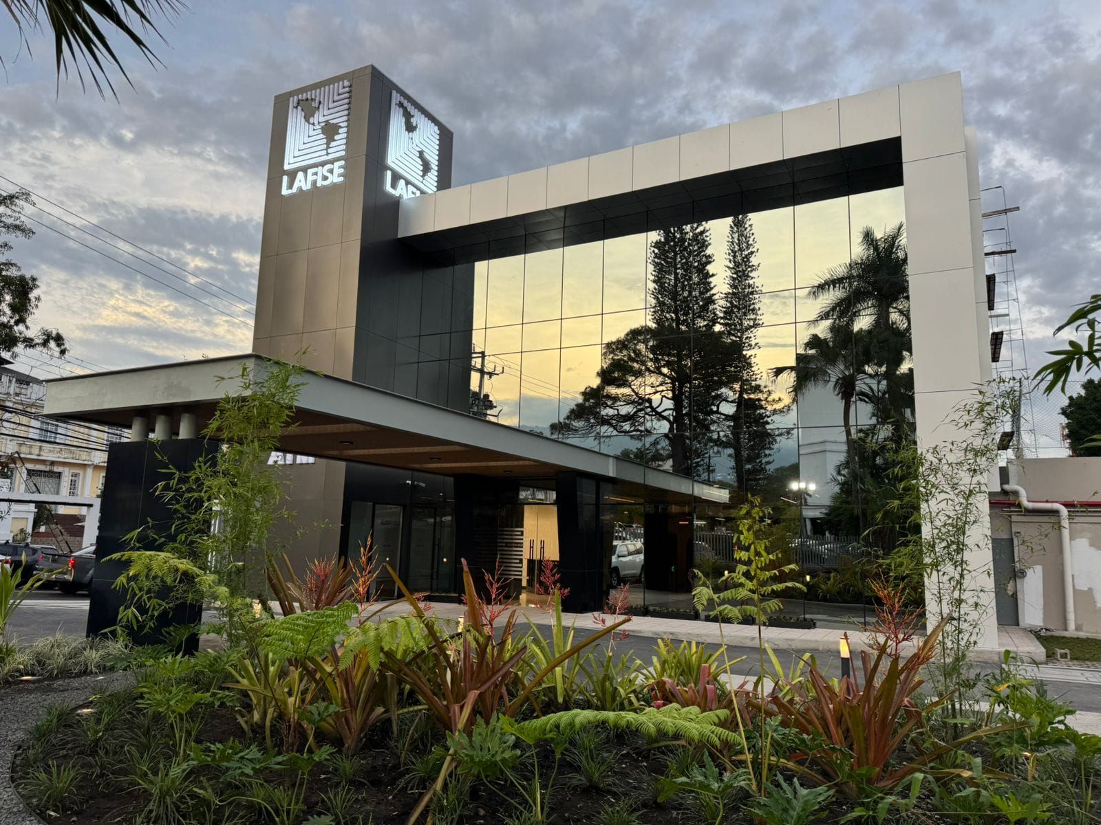 Banco LAFISE El Salvador